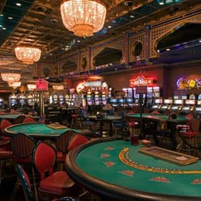 Unggah dokumen identitas KTP di akun slot